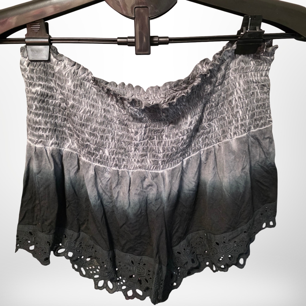 POL Black/Gray Ombre Smocked Shorts